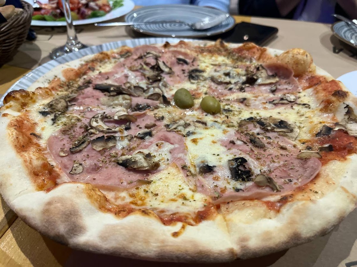 Desetka Pizzeria - Photo 3