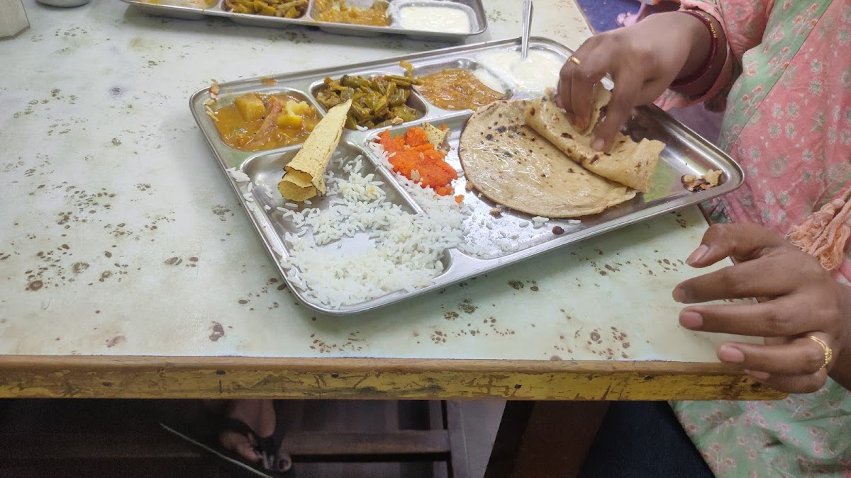 Shree Balajee Mess - Photo 4