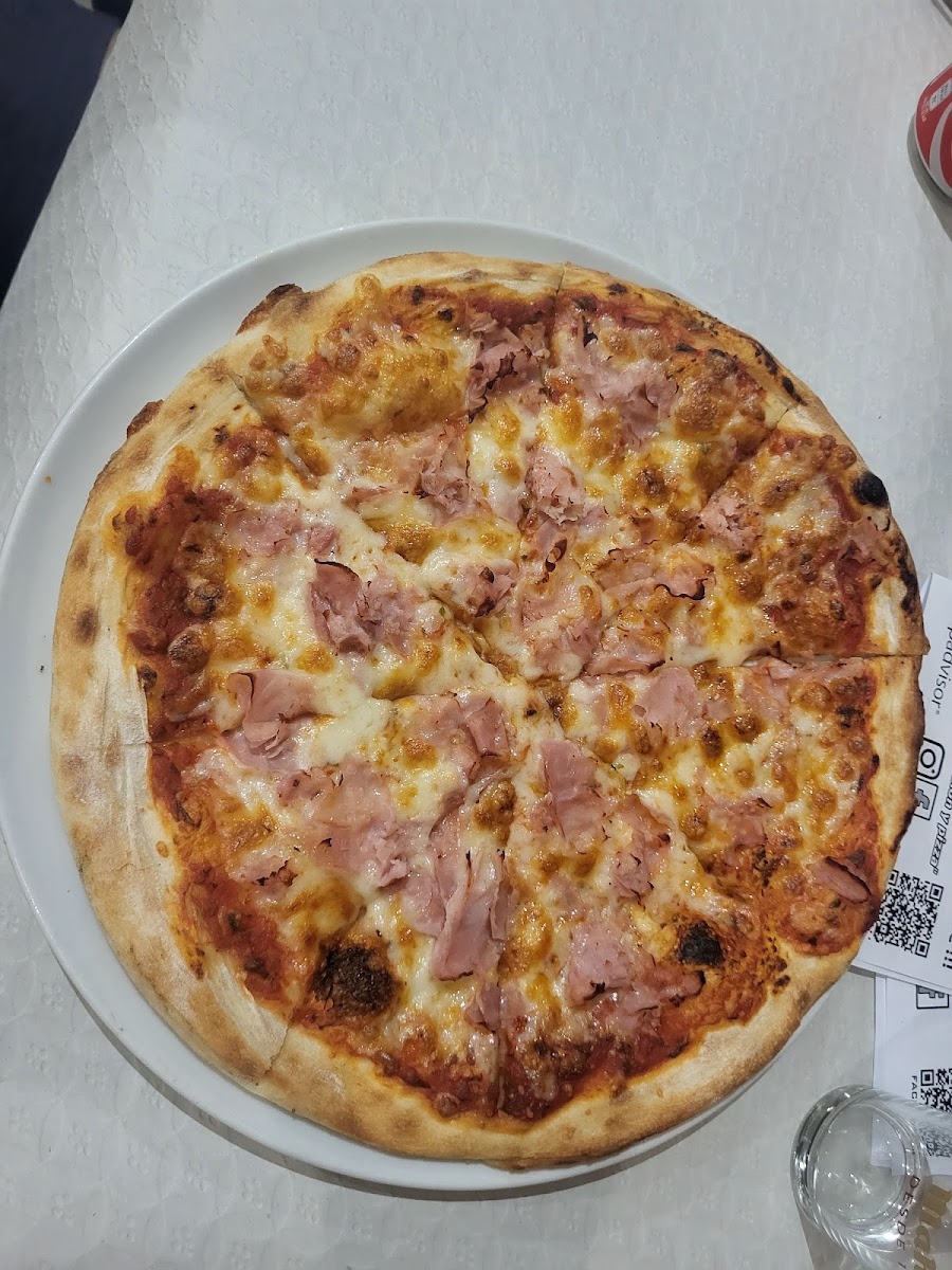 Pizzeria Ferrari - Photo 2