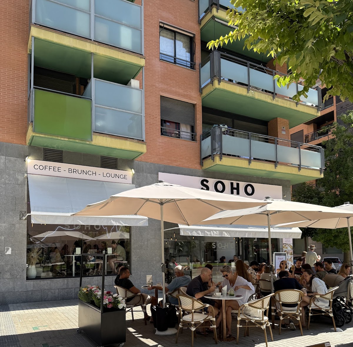 Del Mundo Brunch