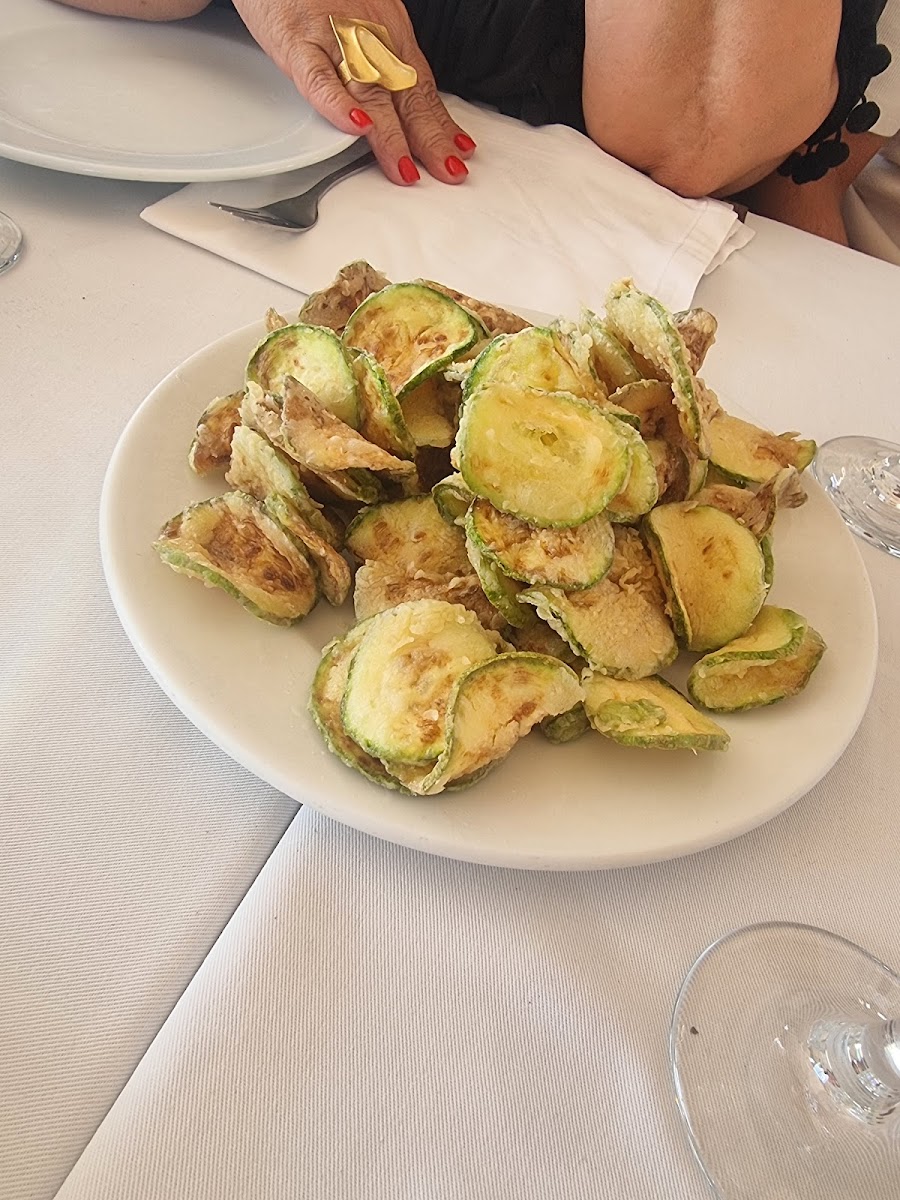 Gialos Fish & Seafood Tavern - Photo 9