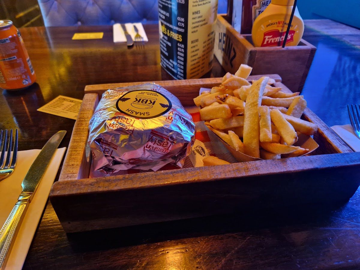KBK Killarney Burger Kitchen - Photo 2