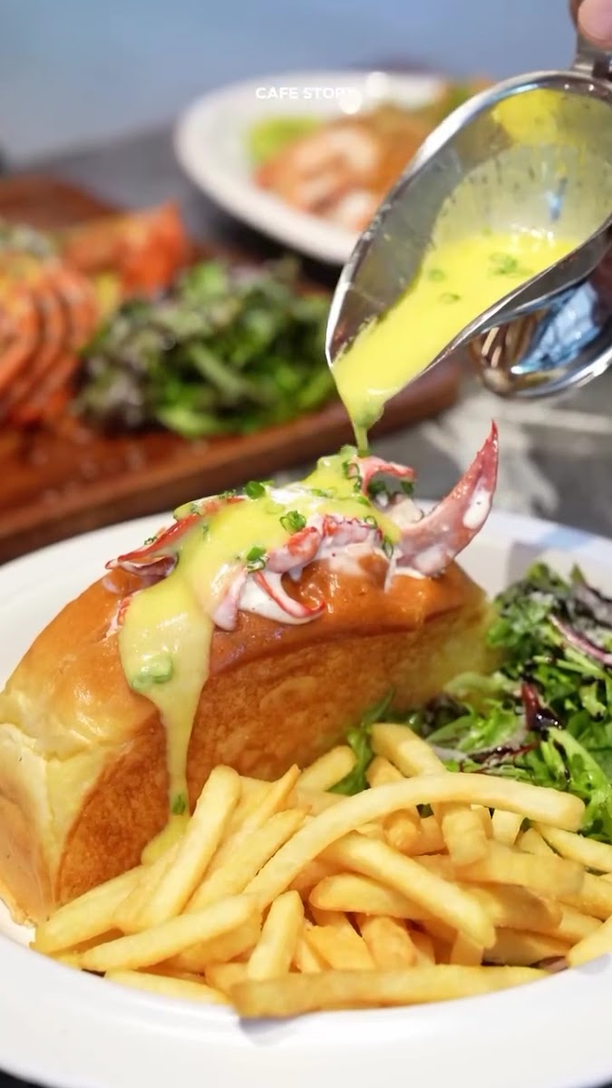 LOBS Lobster Brunch and Bistro - Photo 1