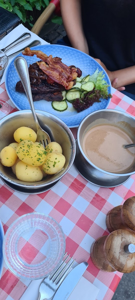 Frk. Barners Kælder - Photo 8