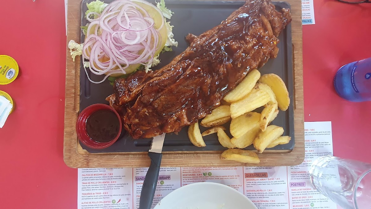 Max Sports Café Santander - Photo 4