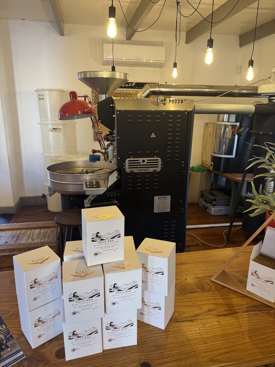 Wings Coffee Roasters - Photo 4
