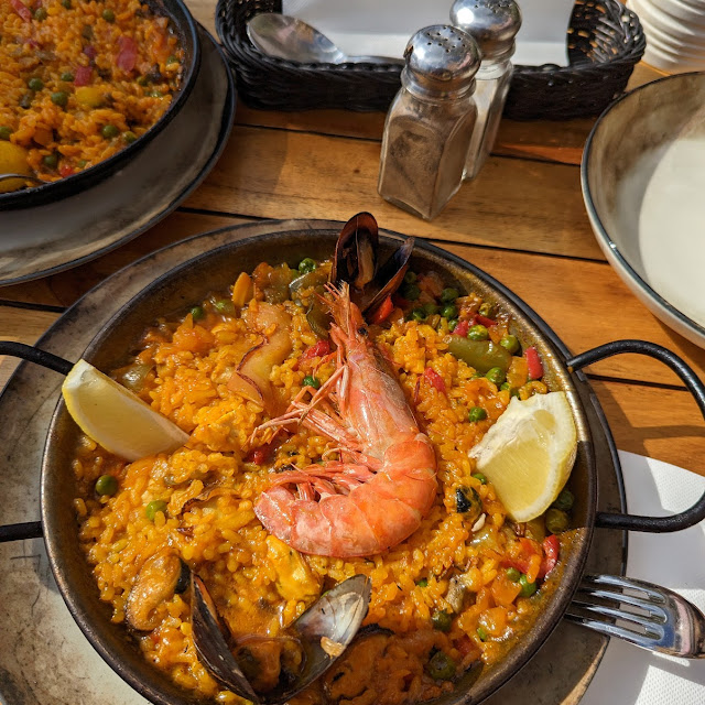 Paella Mixta