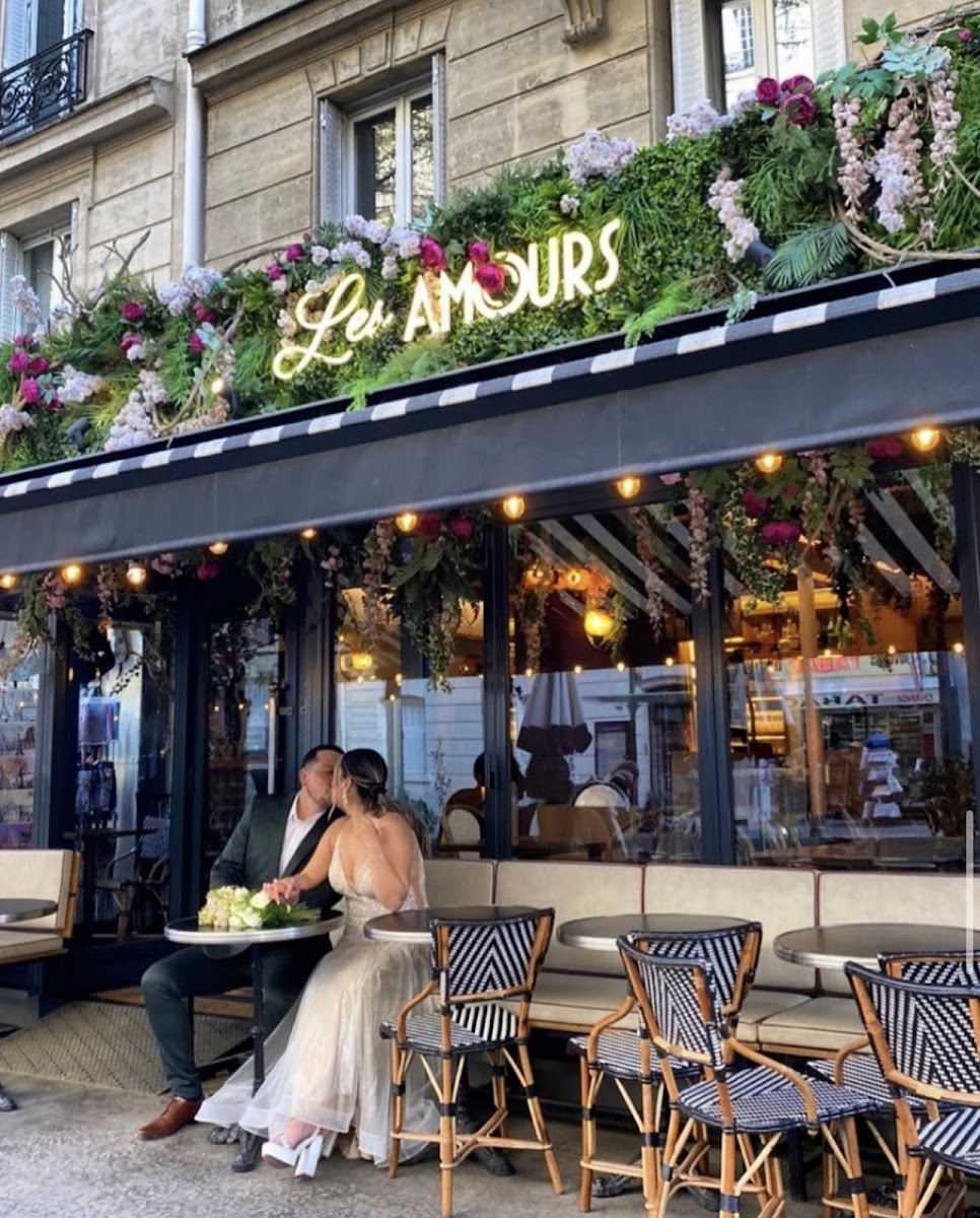 Les Amours in paris