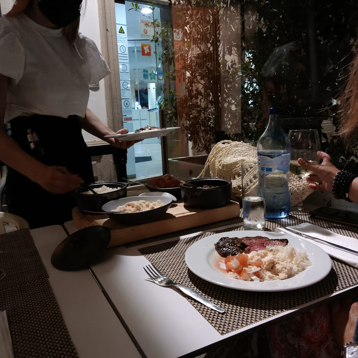 Sancho Panza Viana Grill - Photo 5
