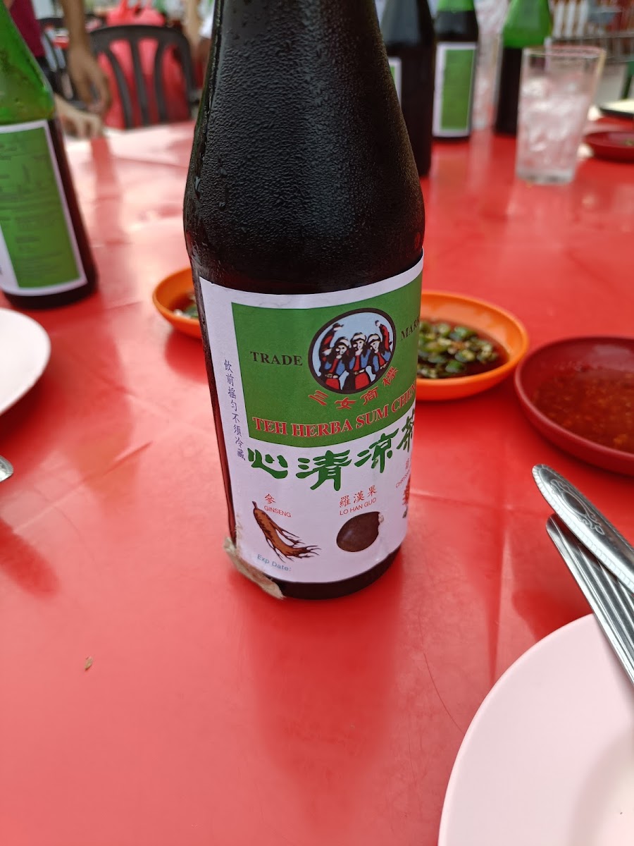 Kedai Minuman Ah Kneong 亚强美食中心 - Photo 5