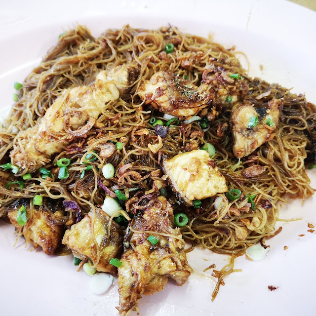 Fried Golden Snapper Meehoon