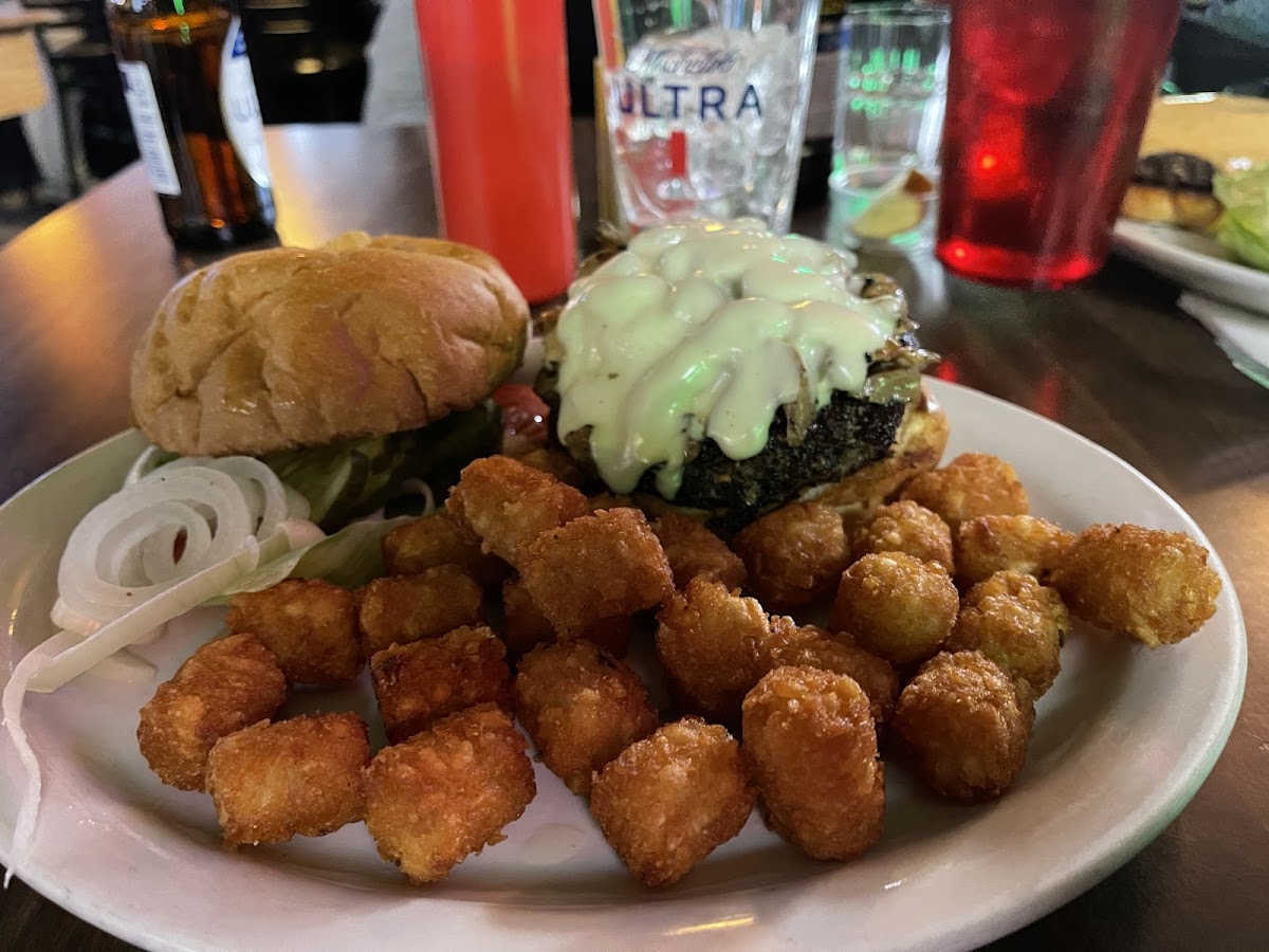 Mimi's Subway Bar and Grill - Photo 1