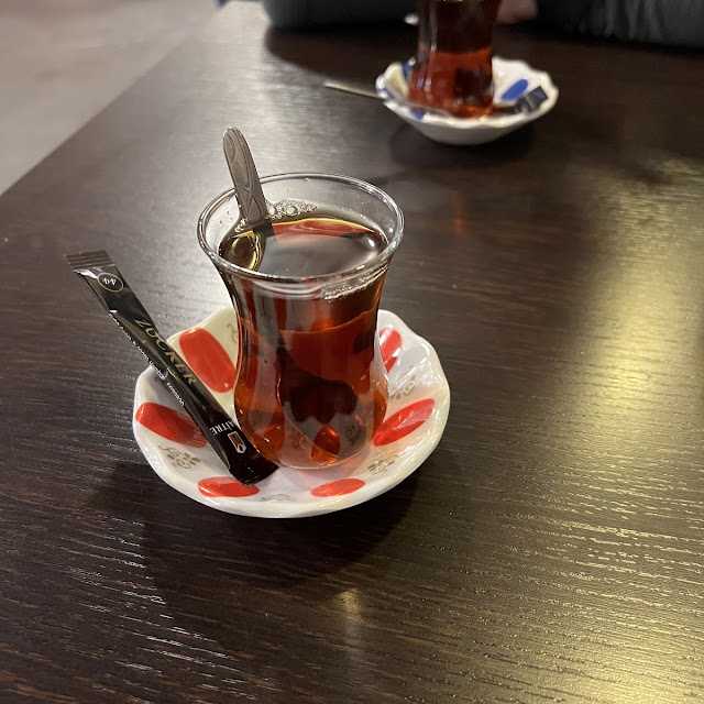 Tee
