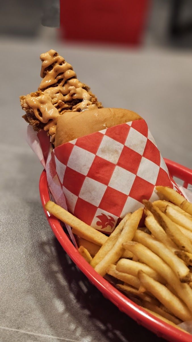 NASH HOT CHICKEN JUMEIRAH - Photo 5