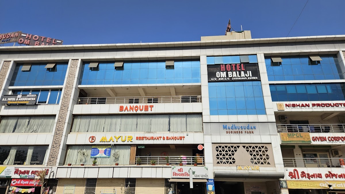 Mayur Restaurant & Banquet