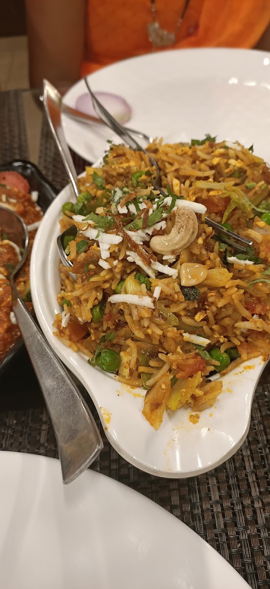 Mayur Restaurant & Banquet - Photo 9