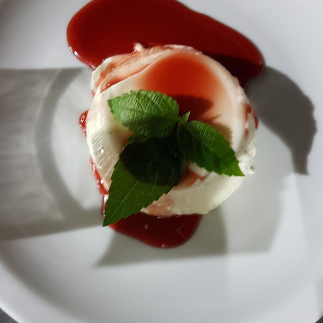 Panna Cotta Ai Lamponi