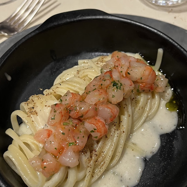 Spaghetti Cacio E Pepe Con Tartare Di Gamber Rosso