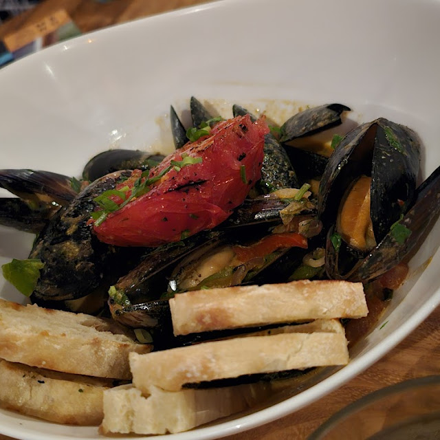 Chipotle Mussels