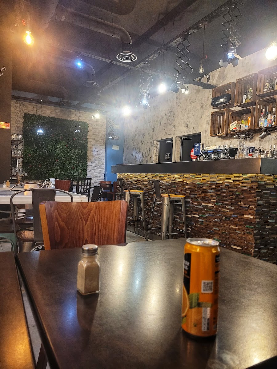 Zeytin Café Mezze Grill - Photo 3