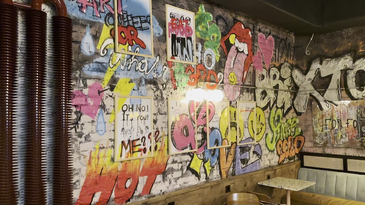Brixton House - Photo 1