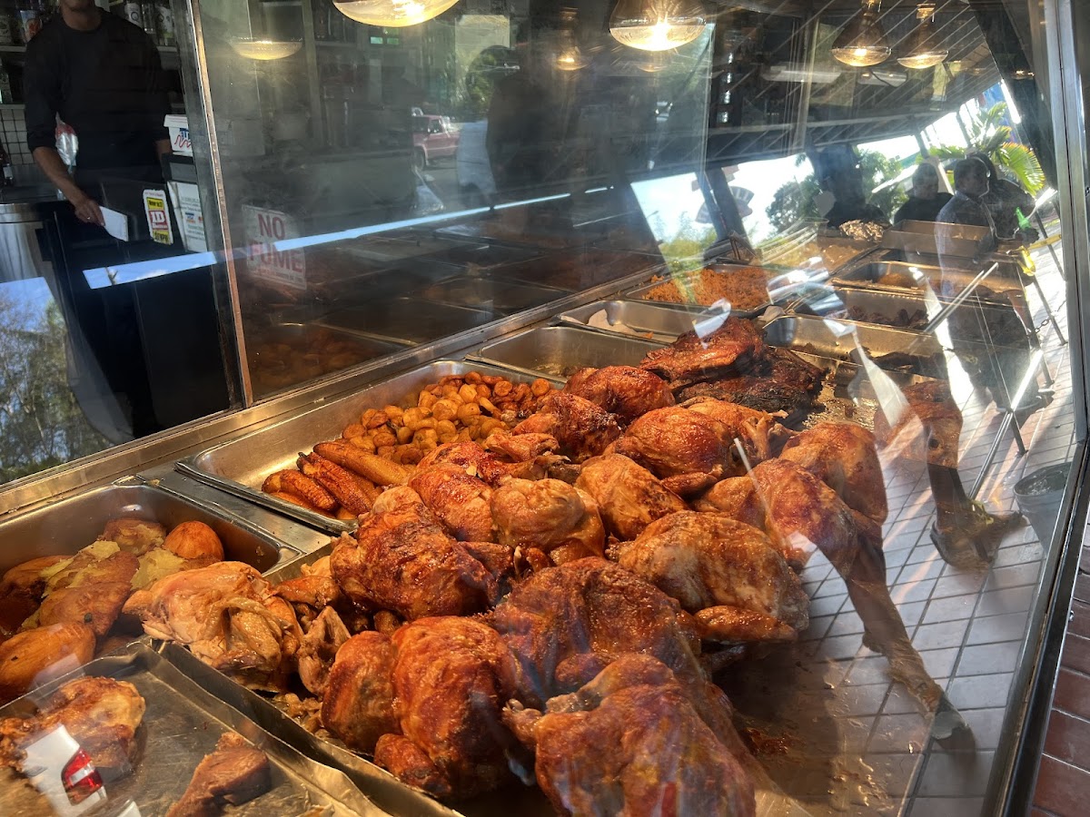 El Verde BBQ - Photo 2