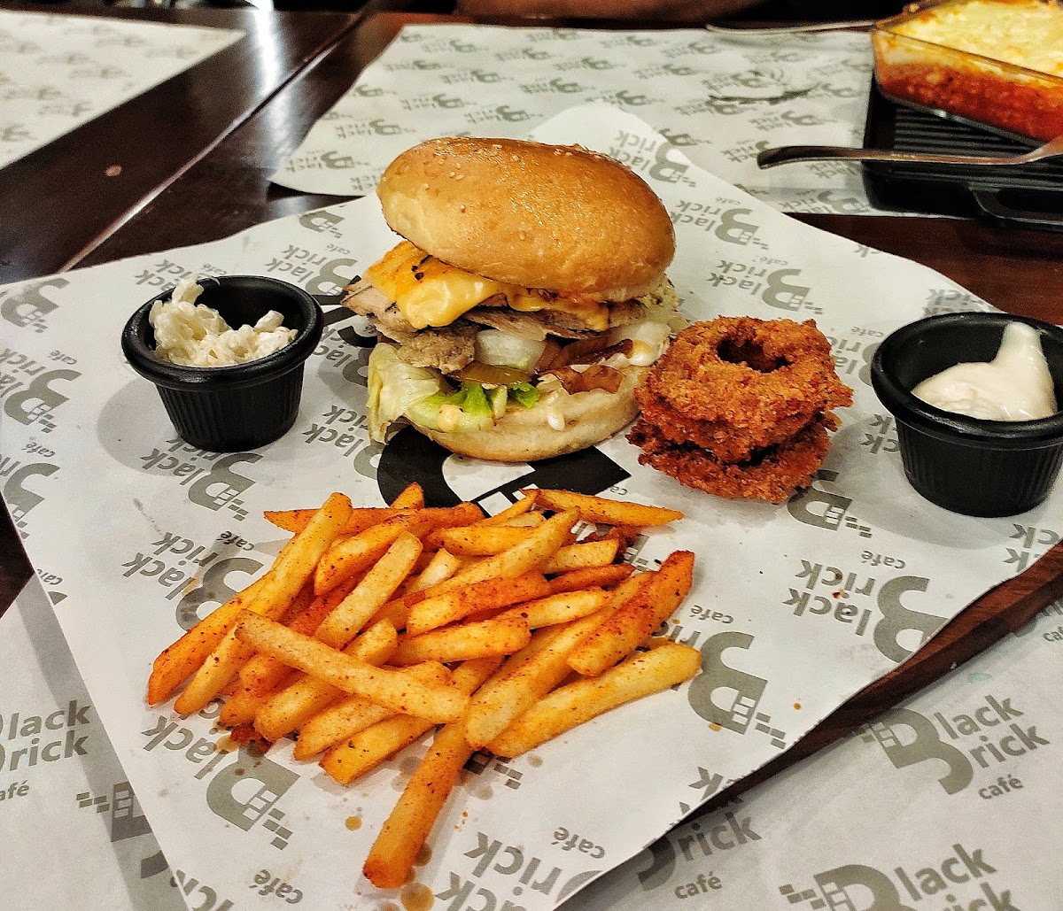 Black Brick Cafe - Photo 4