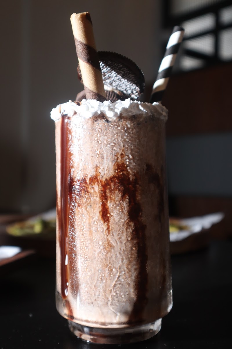 Black Brick Cafe - Photo 8
