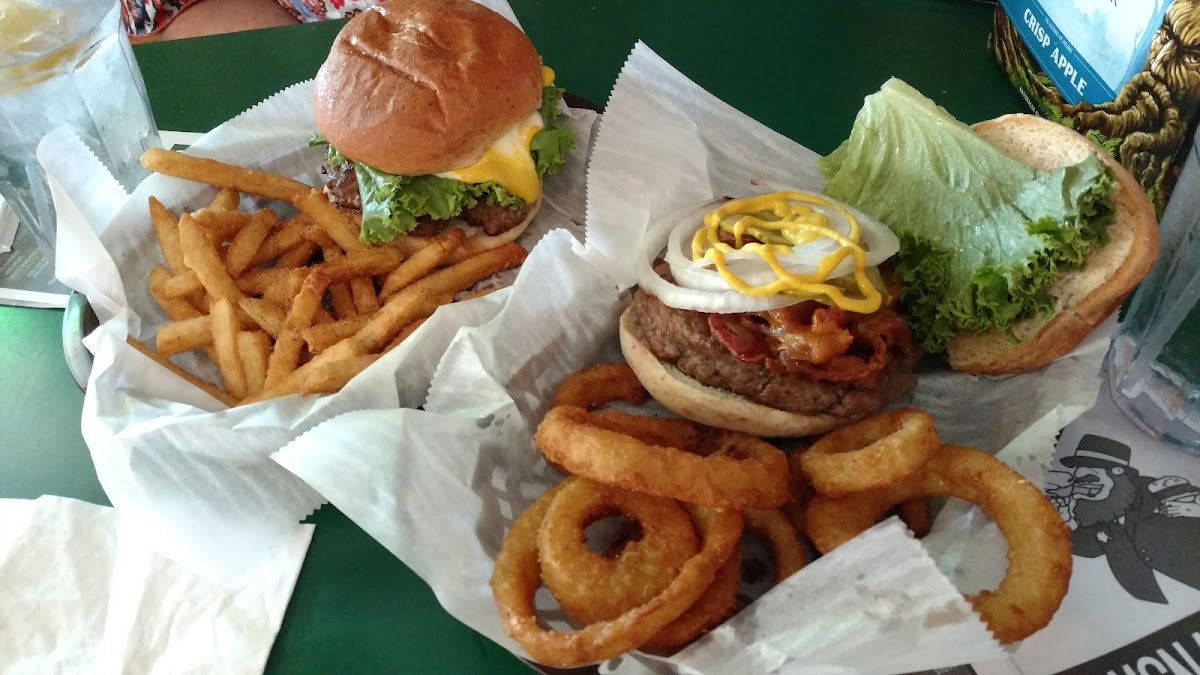 McNasty's Saloon - Photo 1