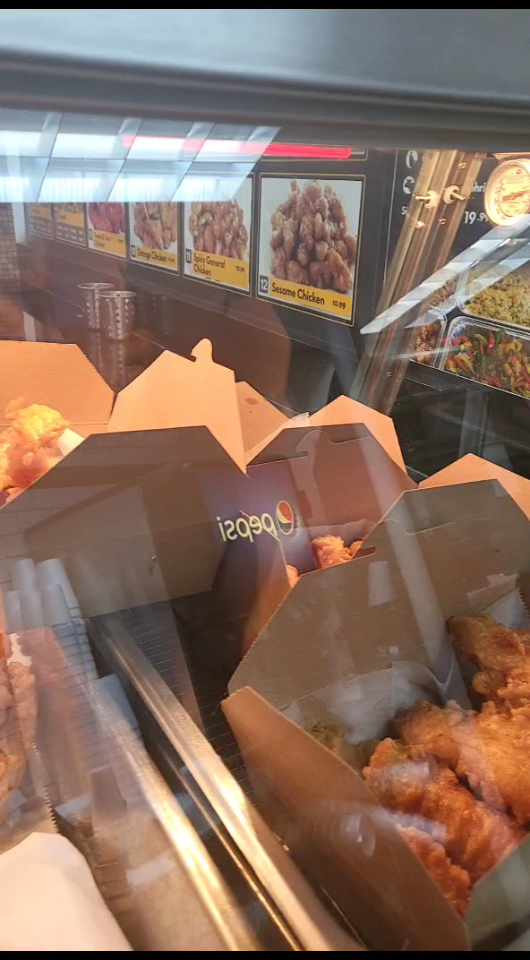 Chicken N Things - Photo 1