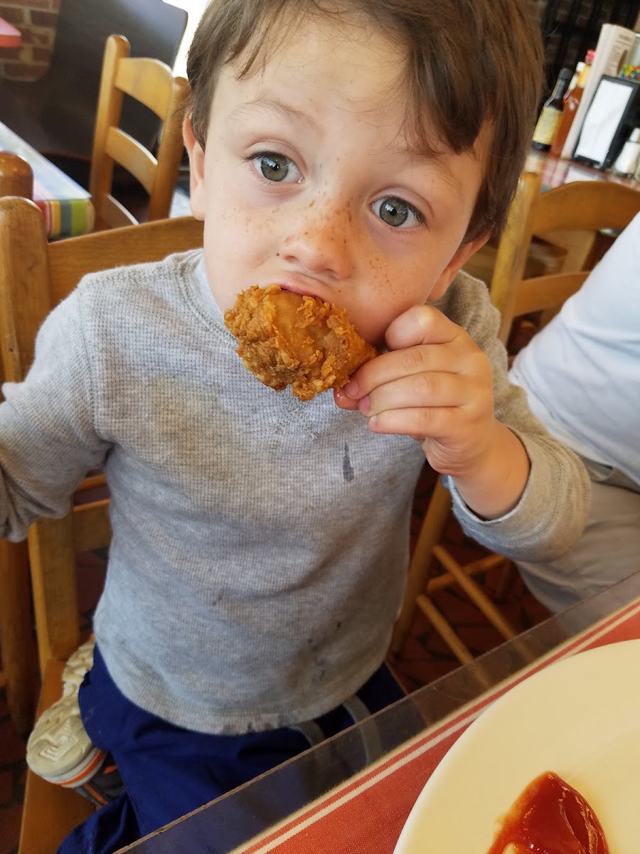Fred's Restaurant - Photo 8