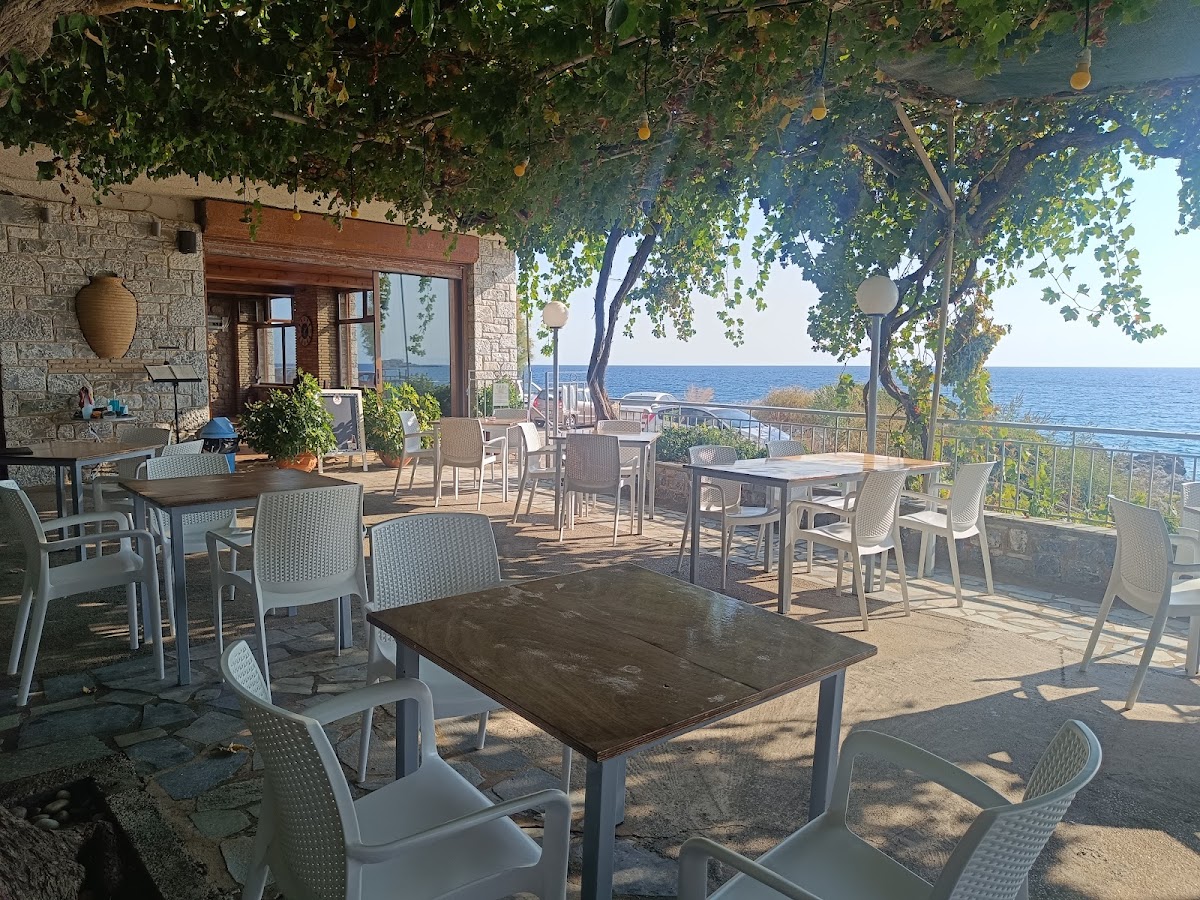 Voulimeneas Cafe Restaurant