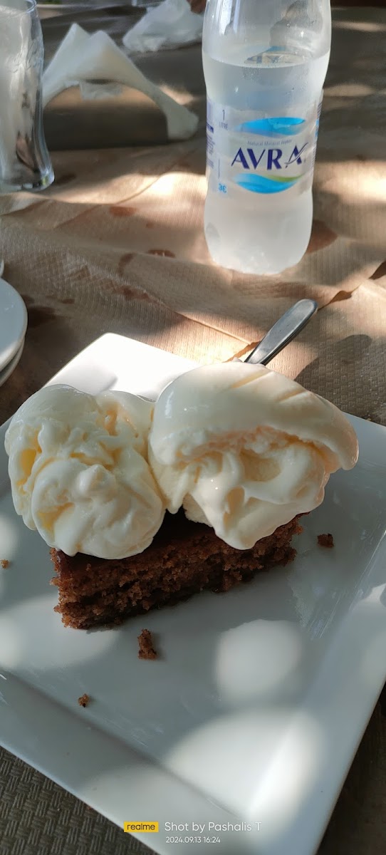 Voulimeneas Cafe Restaurant - Photo 6