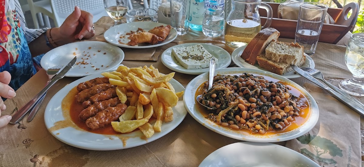 Voulimeneas Cafe Restaurant - Photo 8