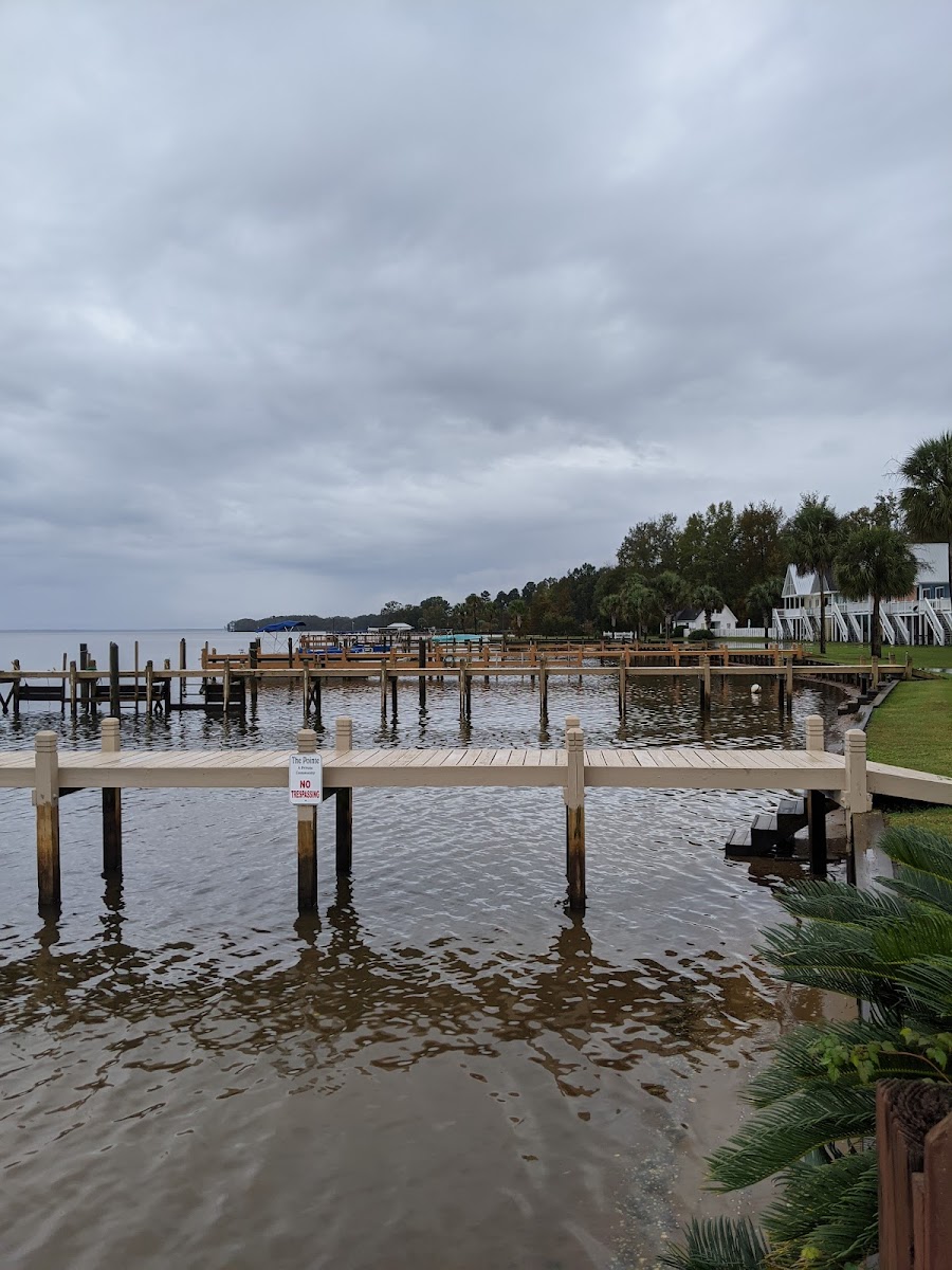 Goat Island Restaurant - Photo 6