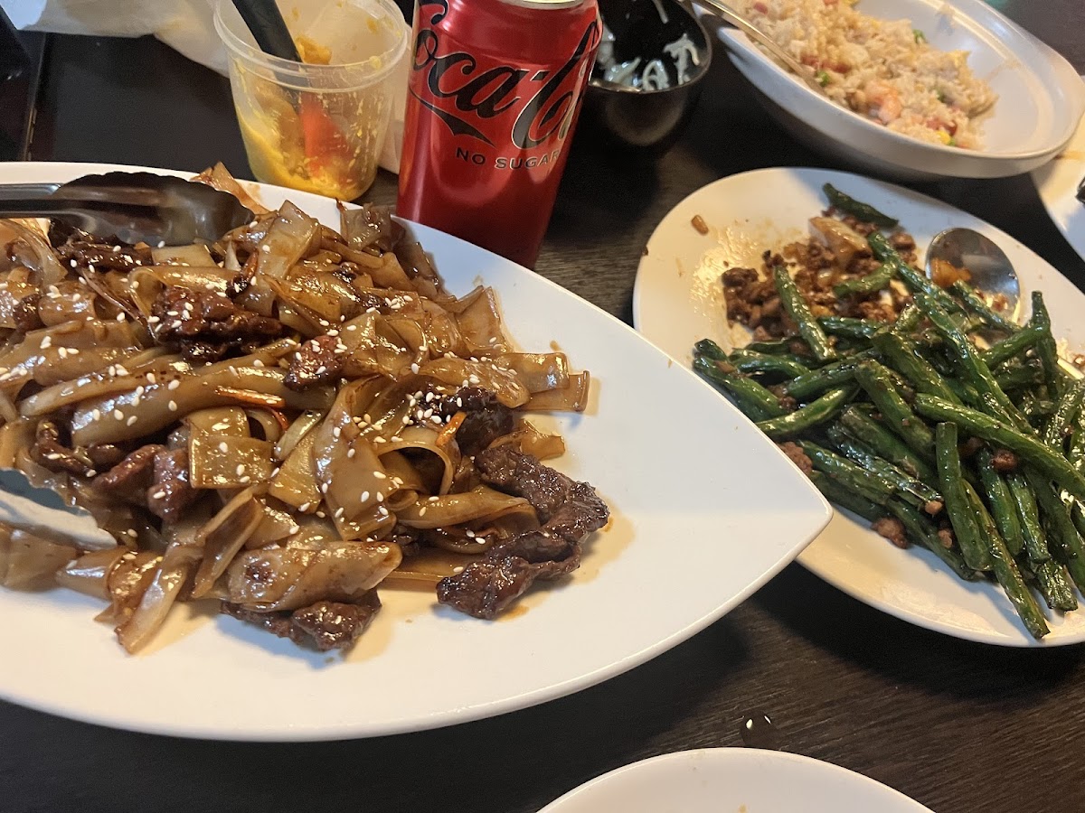 Mr Cai Asian Cuisine - Photo 3