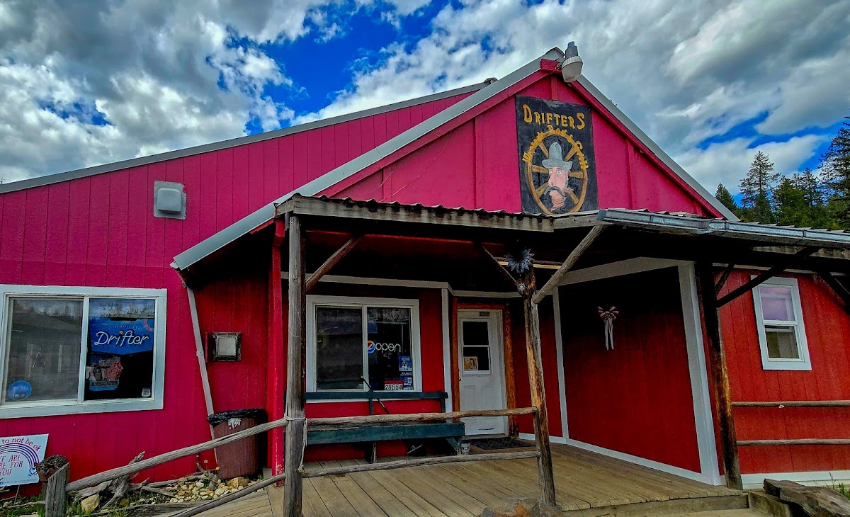 Drifters Western Cafe - Photo 3