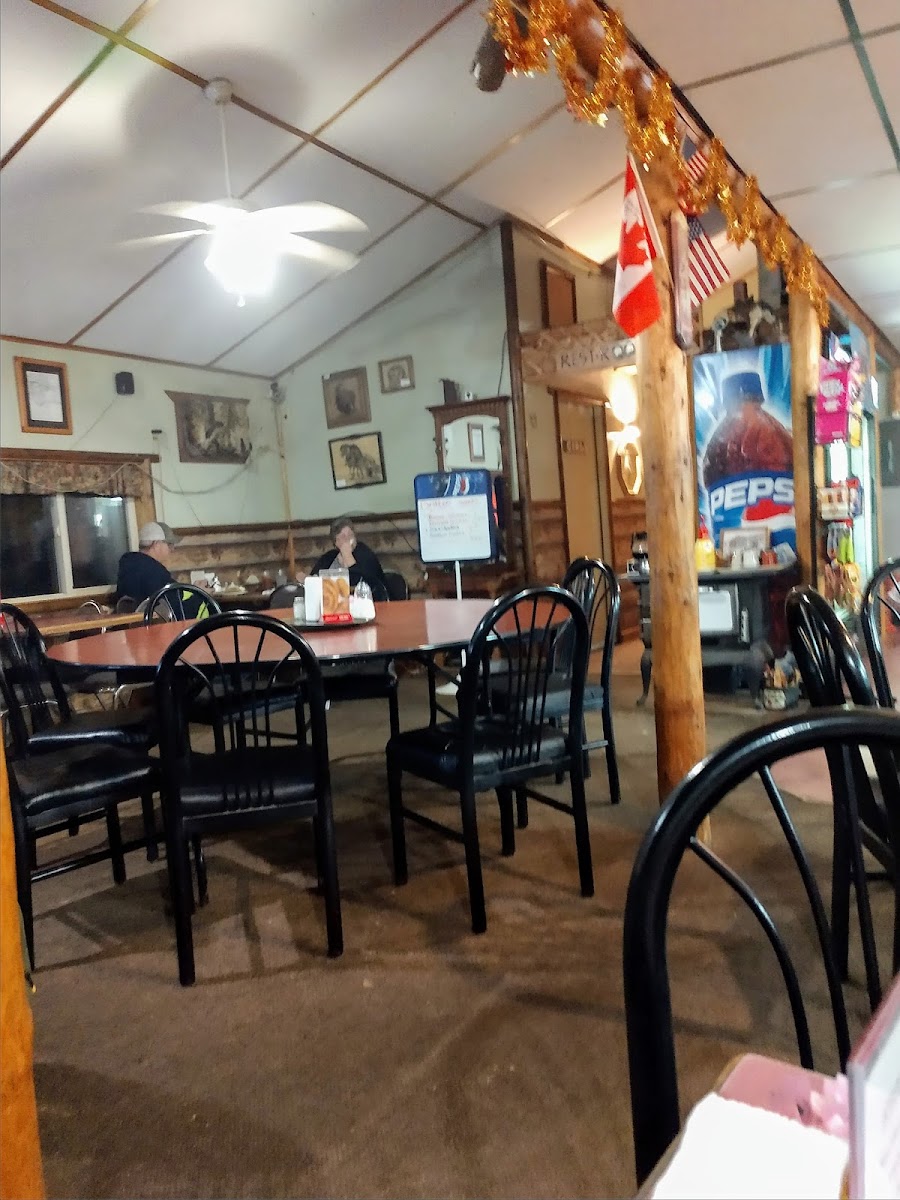 Drifters Western Cafe - Photo 6