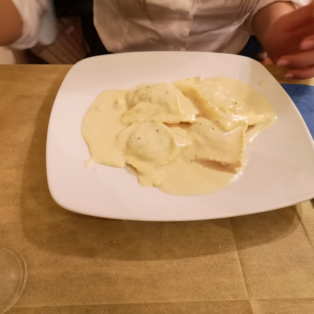 Tortelli Formaggio E Tartufo