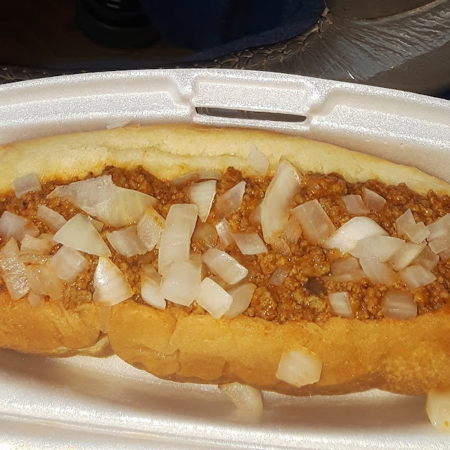 Hot Dog with Chilli and Onions