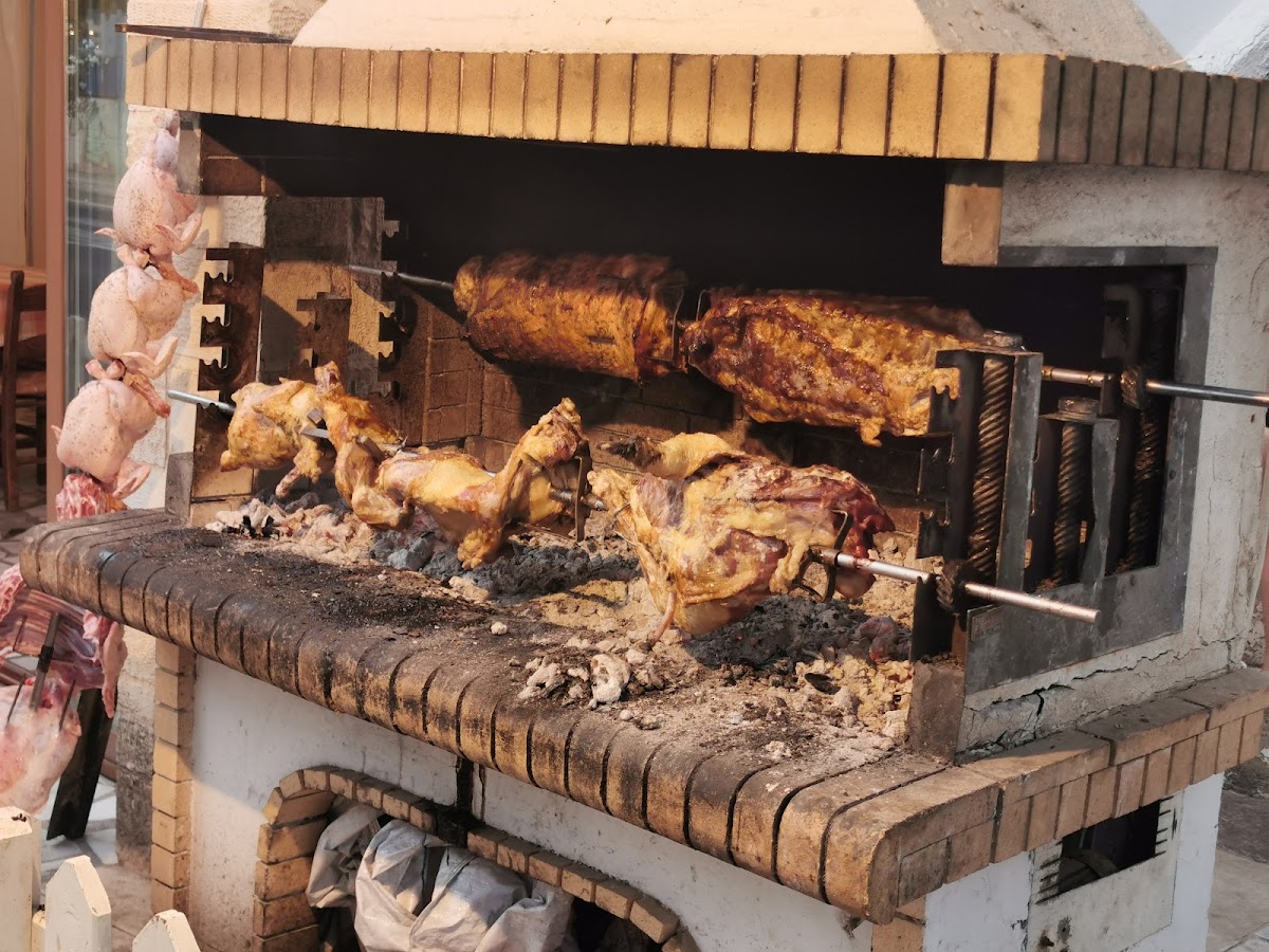 Taverna Skarvelis - Photo 3