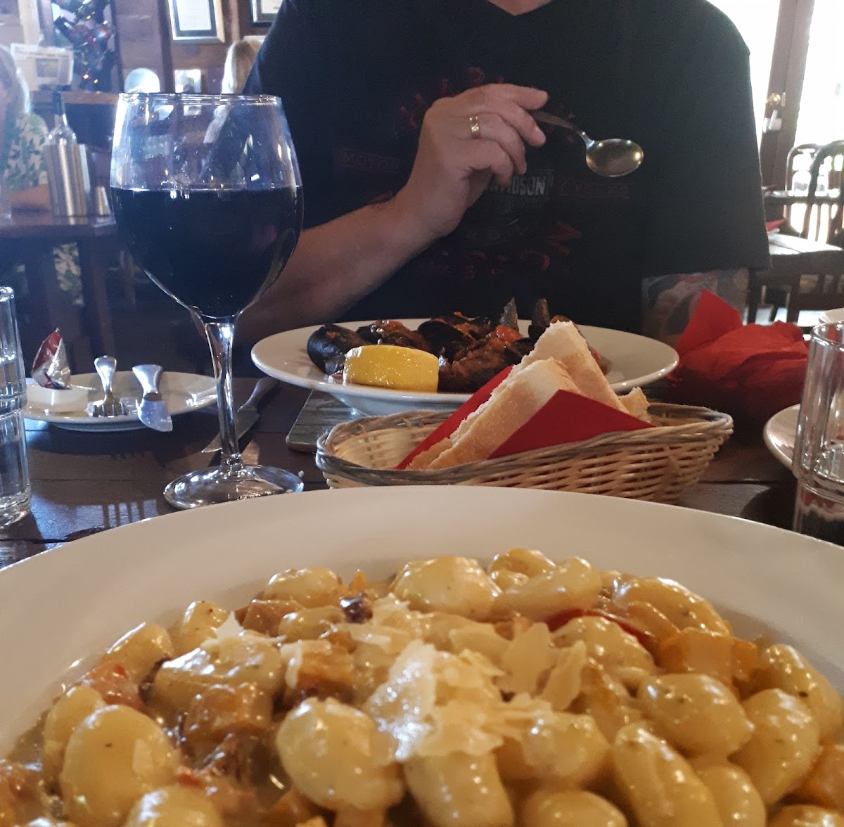 Stringybark Cottage Winery & Restaurant - Photo 6