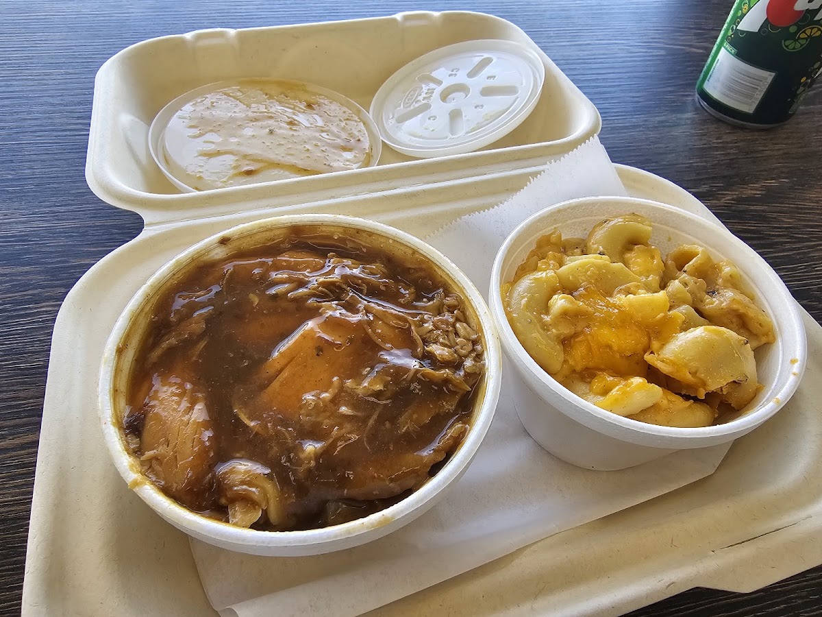 Patty Cake’s, Cobblers & Fried Chicken - Photo 4