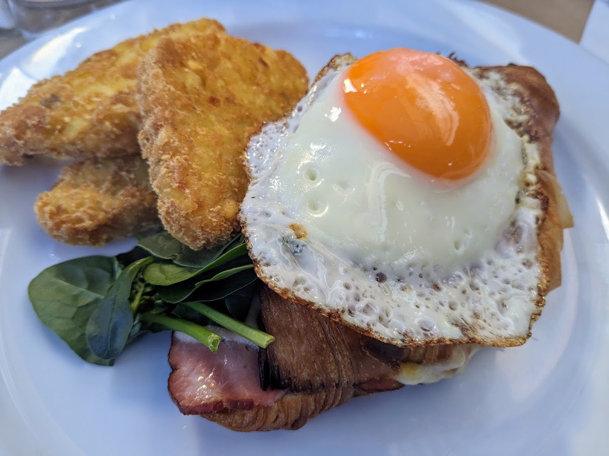 Christophers Fine Foods - Photo 2