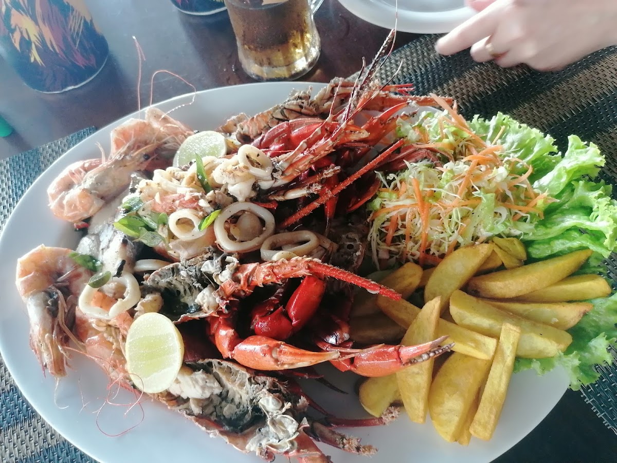 Serendib Pub & Seafood Restaurant - Photo 5