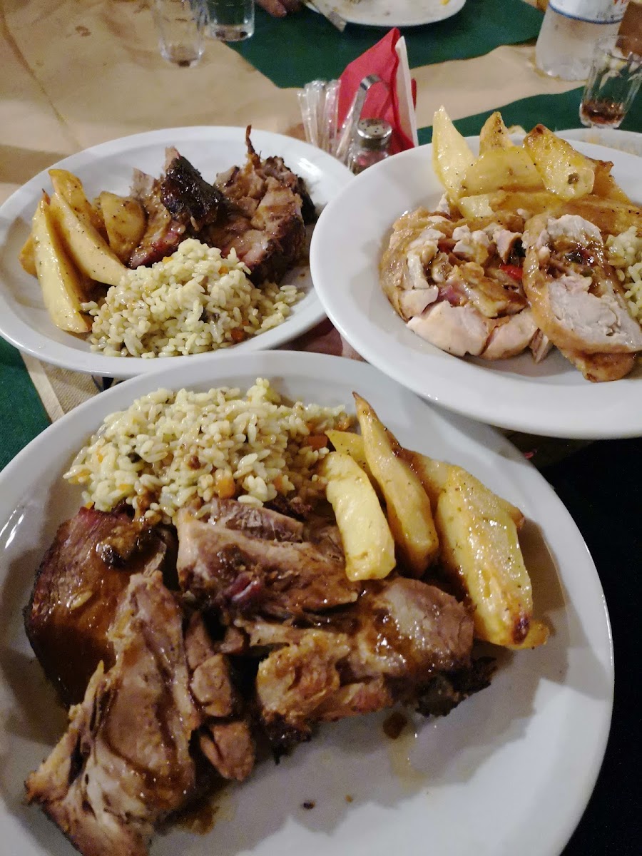 Joanna Garden Restaurant -Ανήλιο Μπούρμπουλας - Photo 5