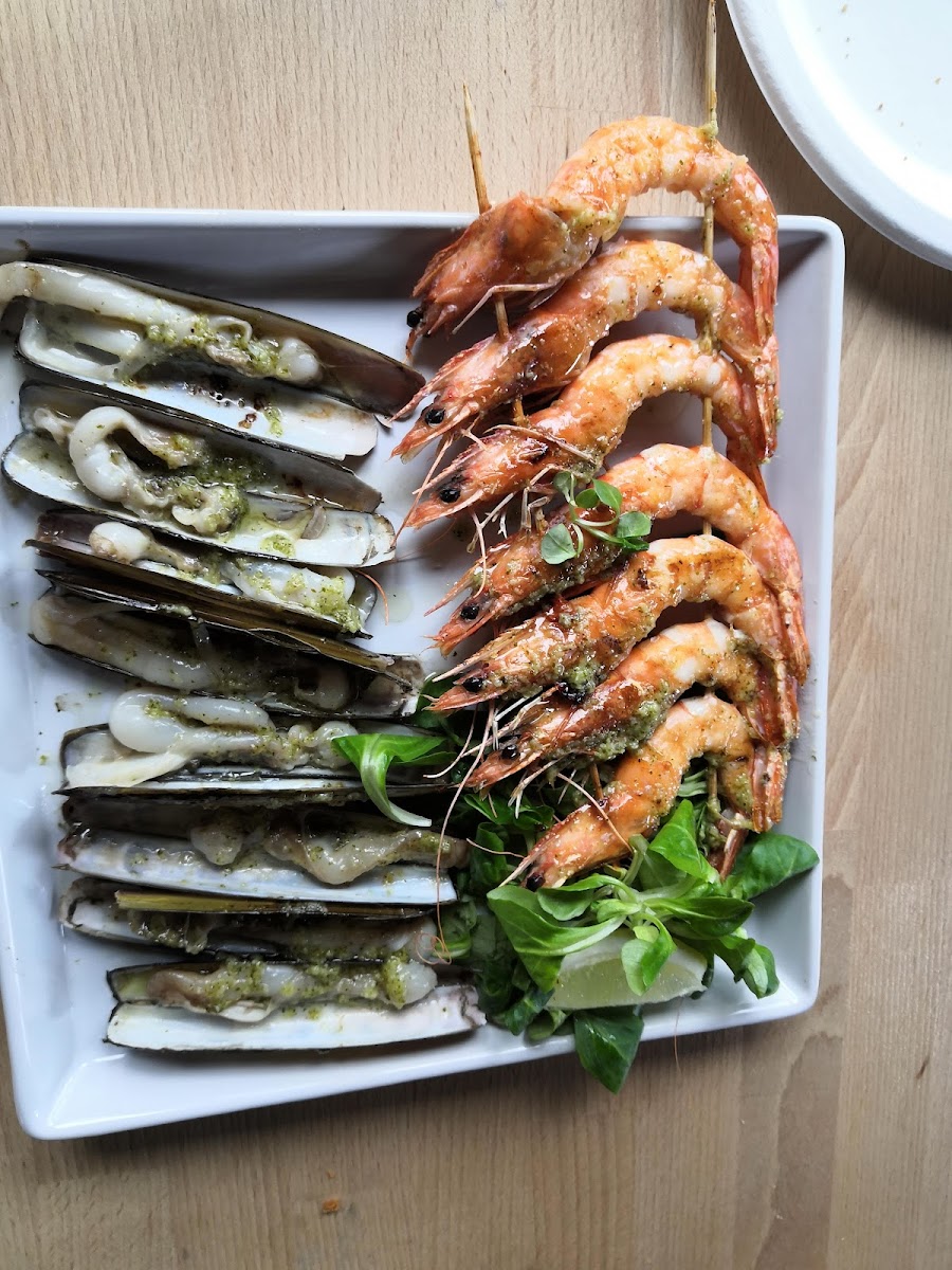 Seafood House Grill & Wine - Photo 7