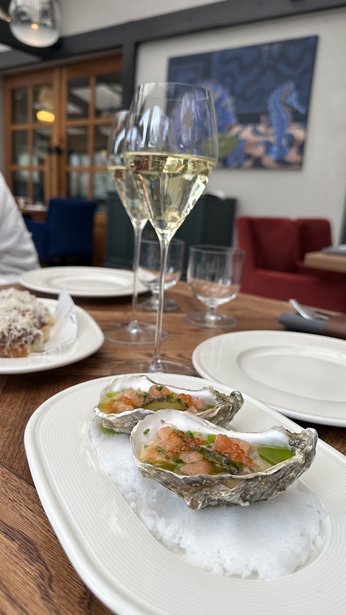 Seafood House Grill & Wine - Photo 8