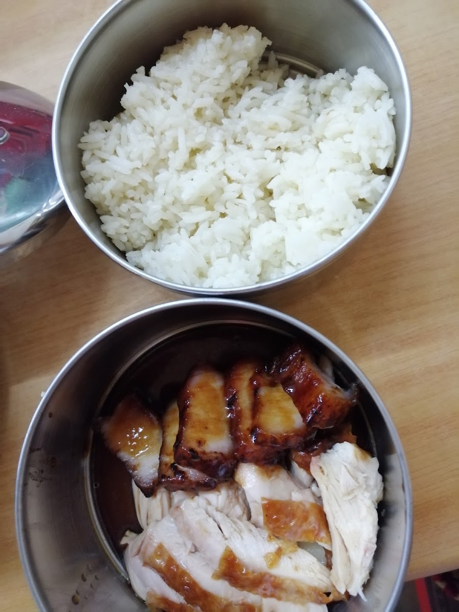 Restoran Chicken Rice Win 芽菜鸡茶餐室 - Photo 8