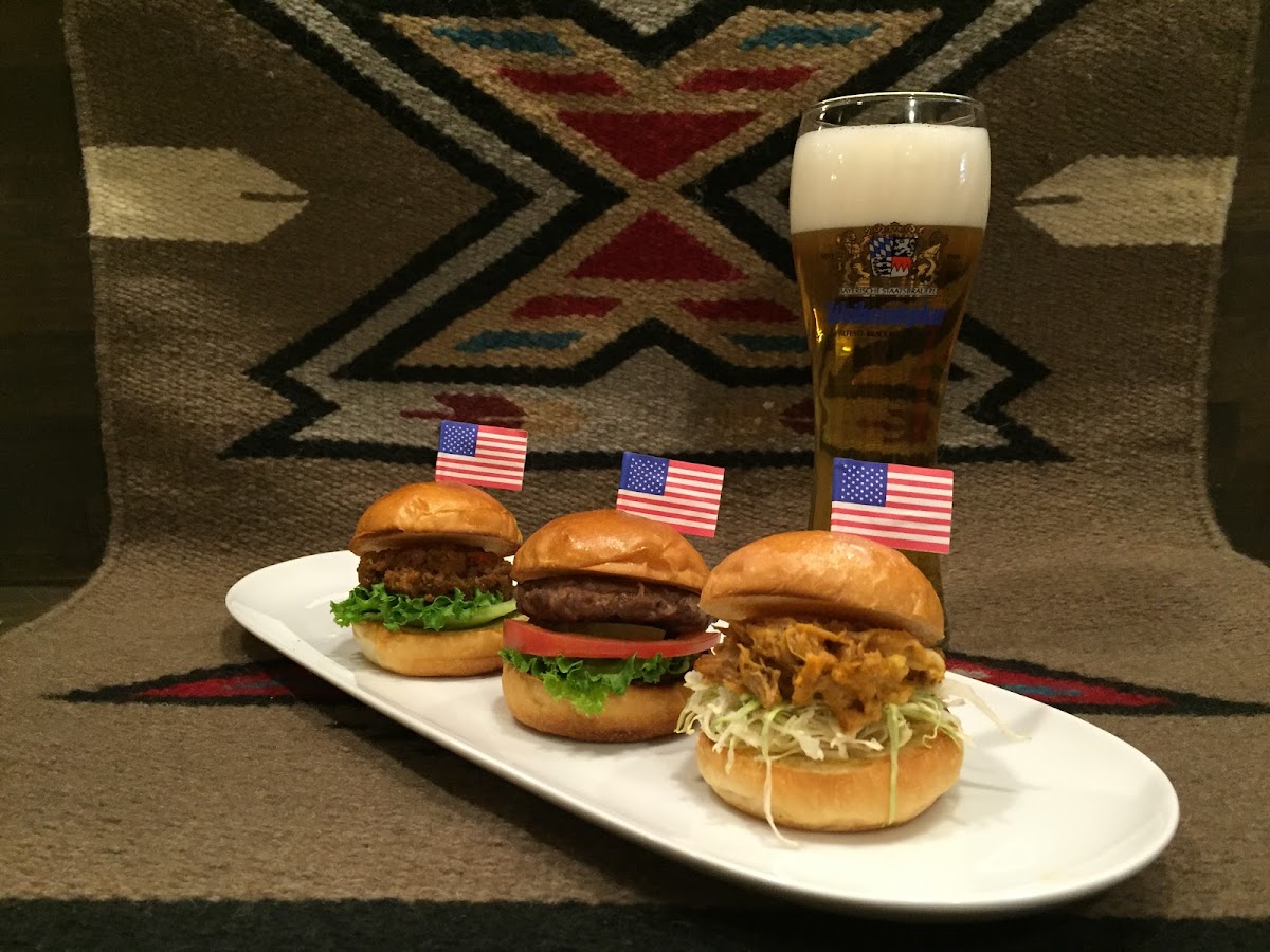 Burgers & Beers Kokopelli - Photo 2